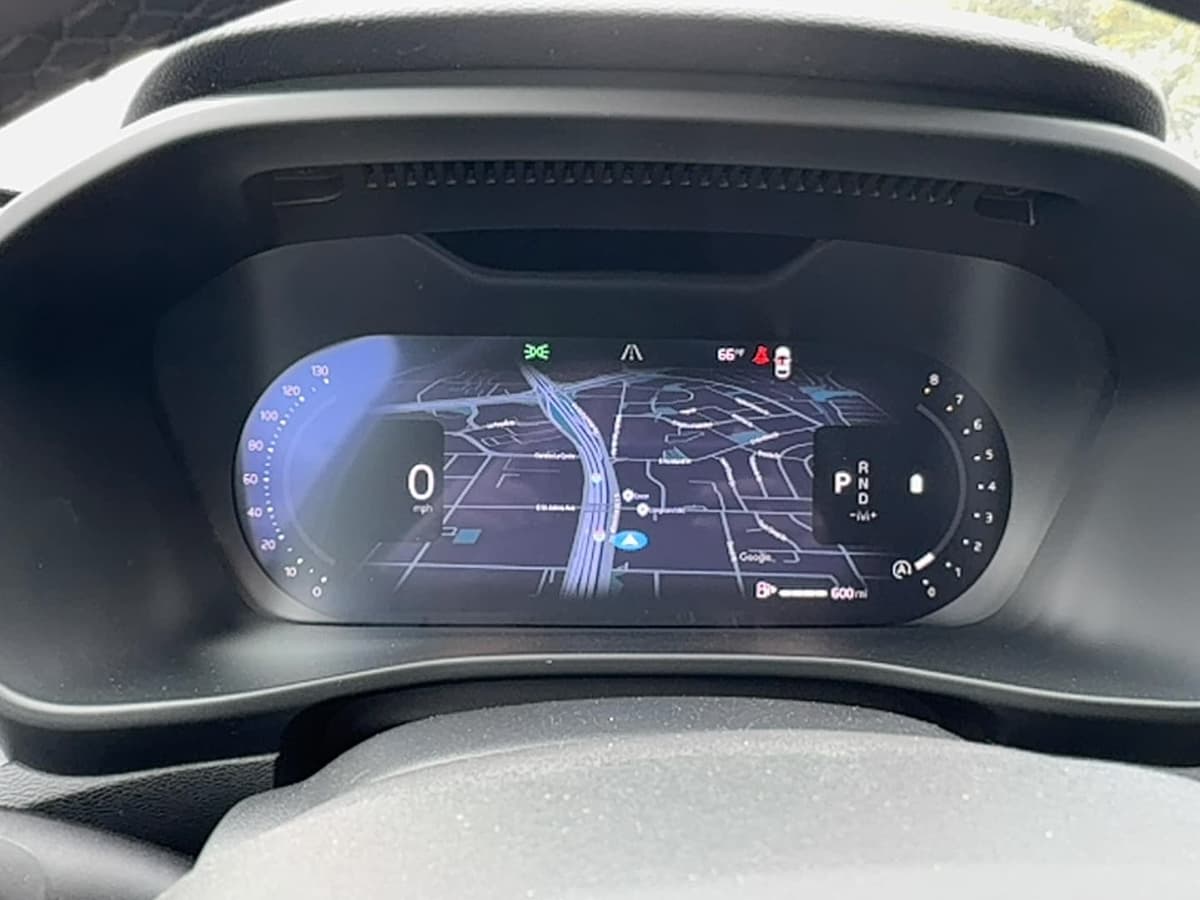 2026 Volvo XC40 - Image 20