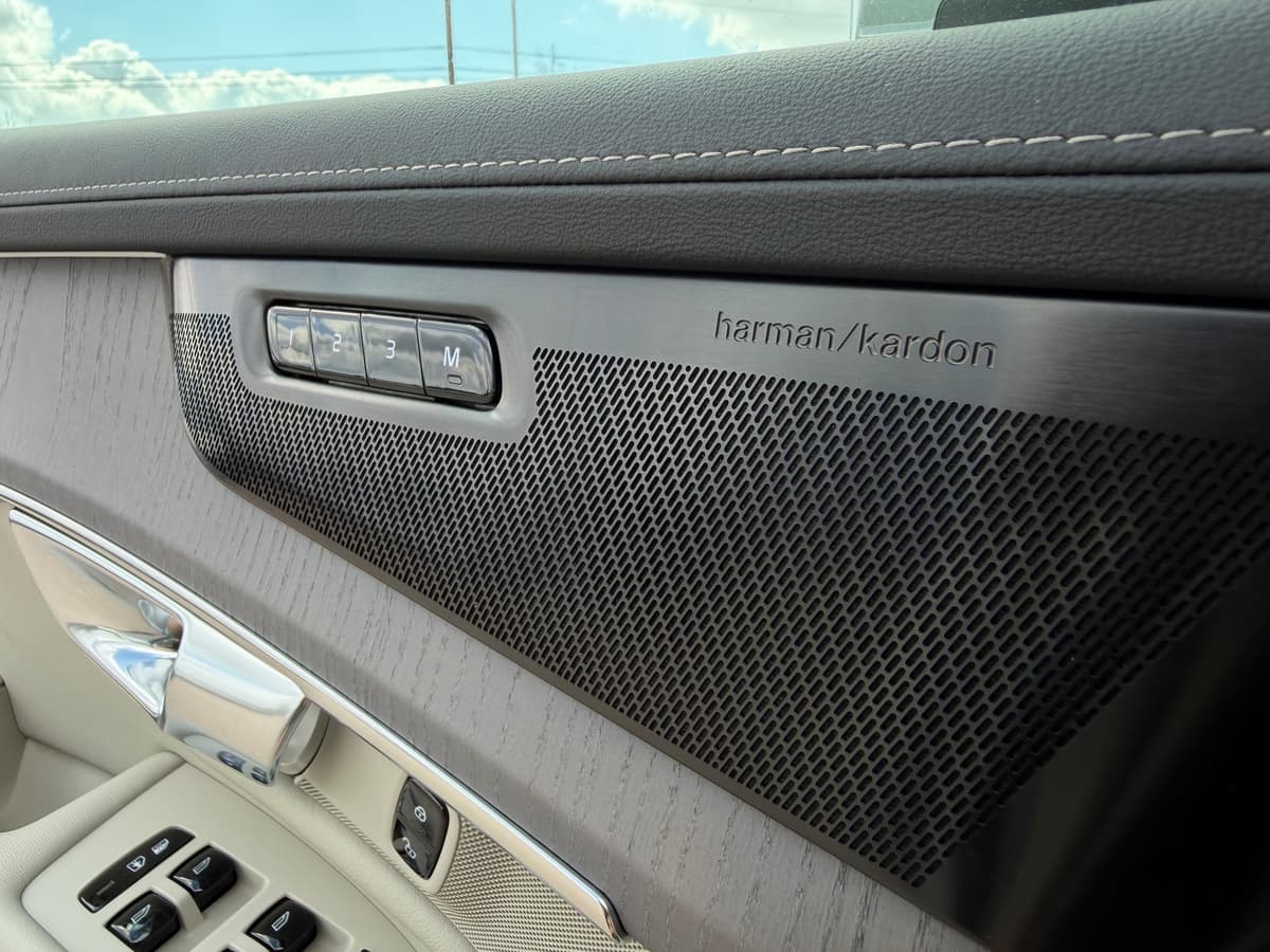 2026 Volvo XC90 plug-in hybrid - Image 19