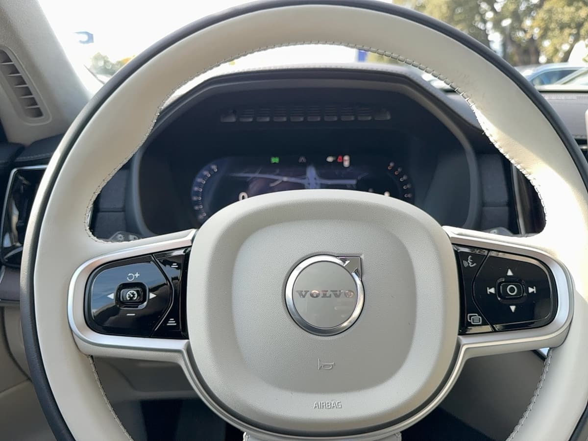 2026 Volvo XC90 - Image 20