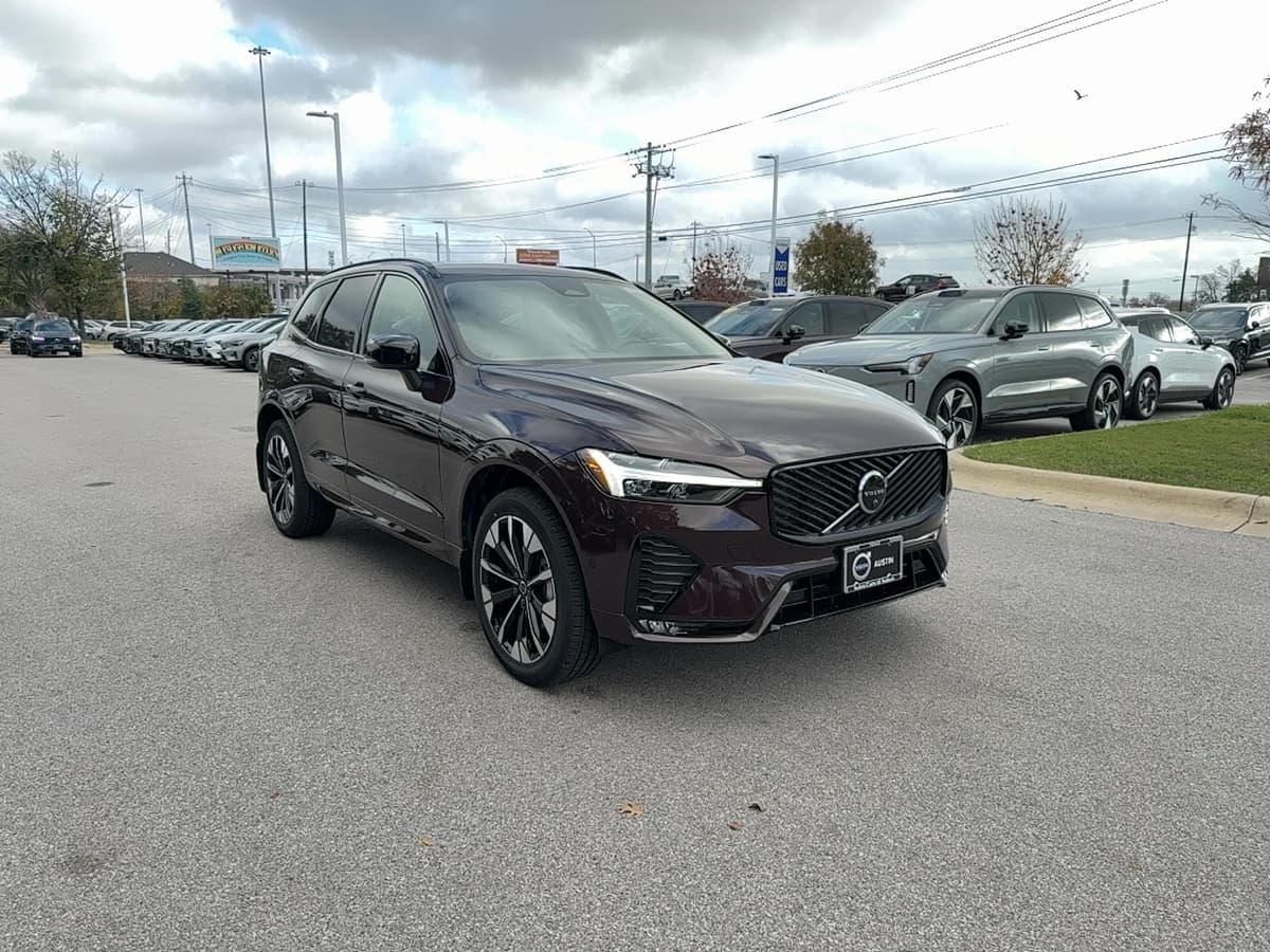 2026 Volvo XC60 - Image 8