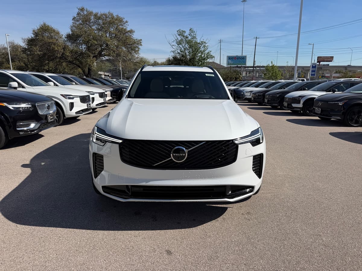 2026 Volvo XC90 - Image 6
