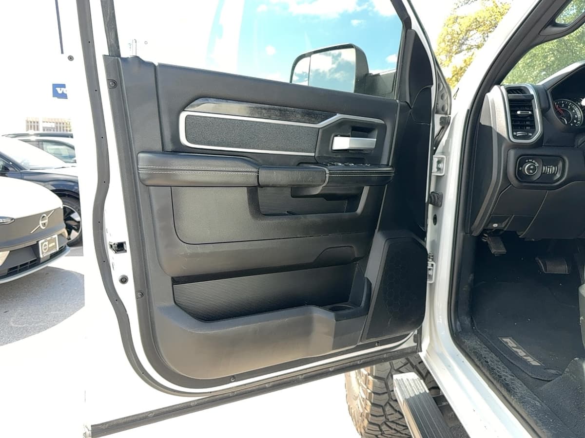 2019 Ram 2500 - Image 10