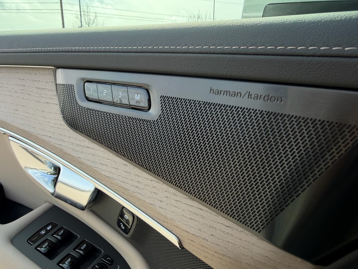2026 Volvo XC90 - Image 19