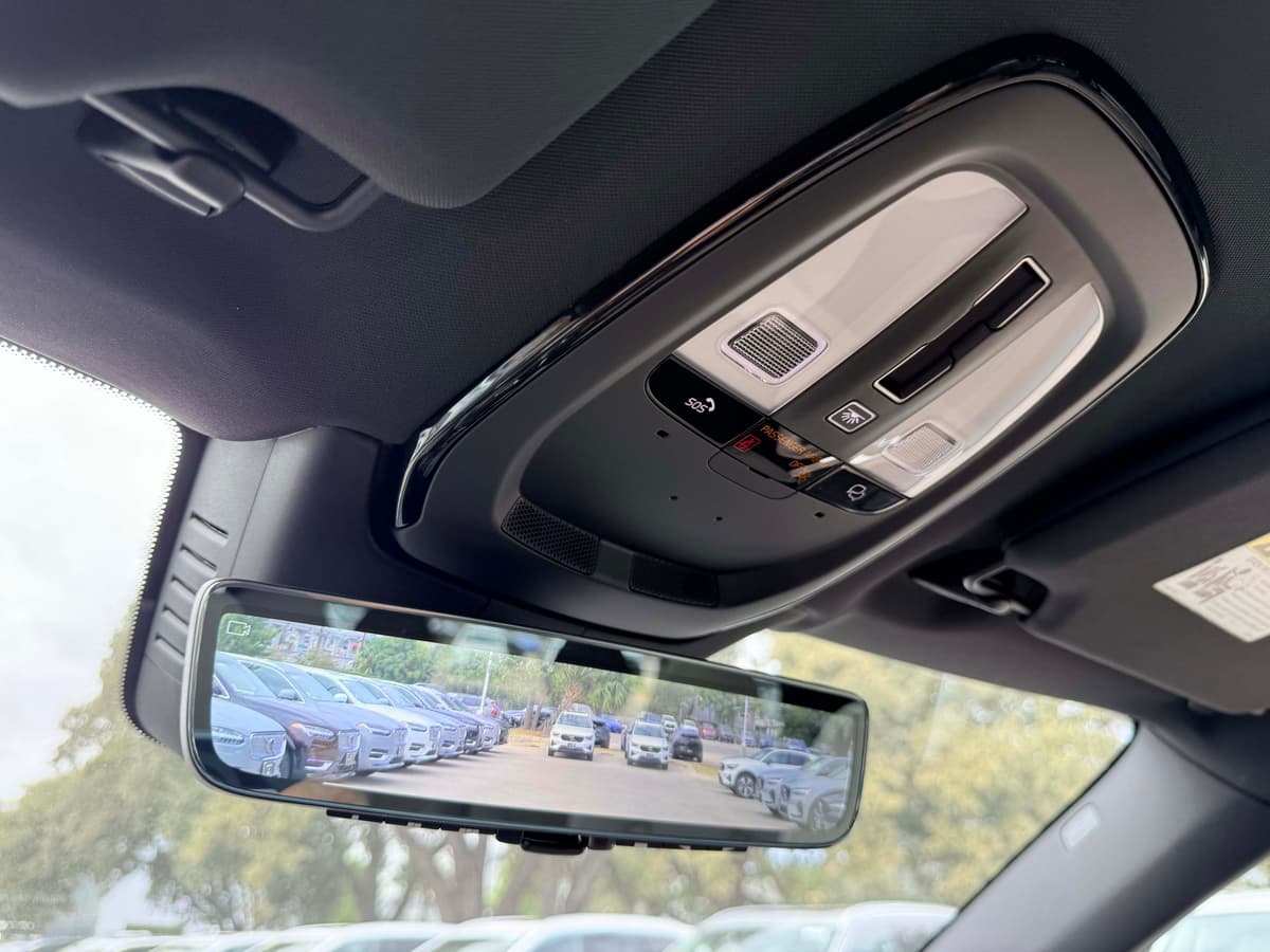 2026 Volvo XC90 - Image 26