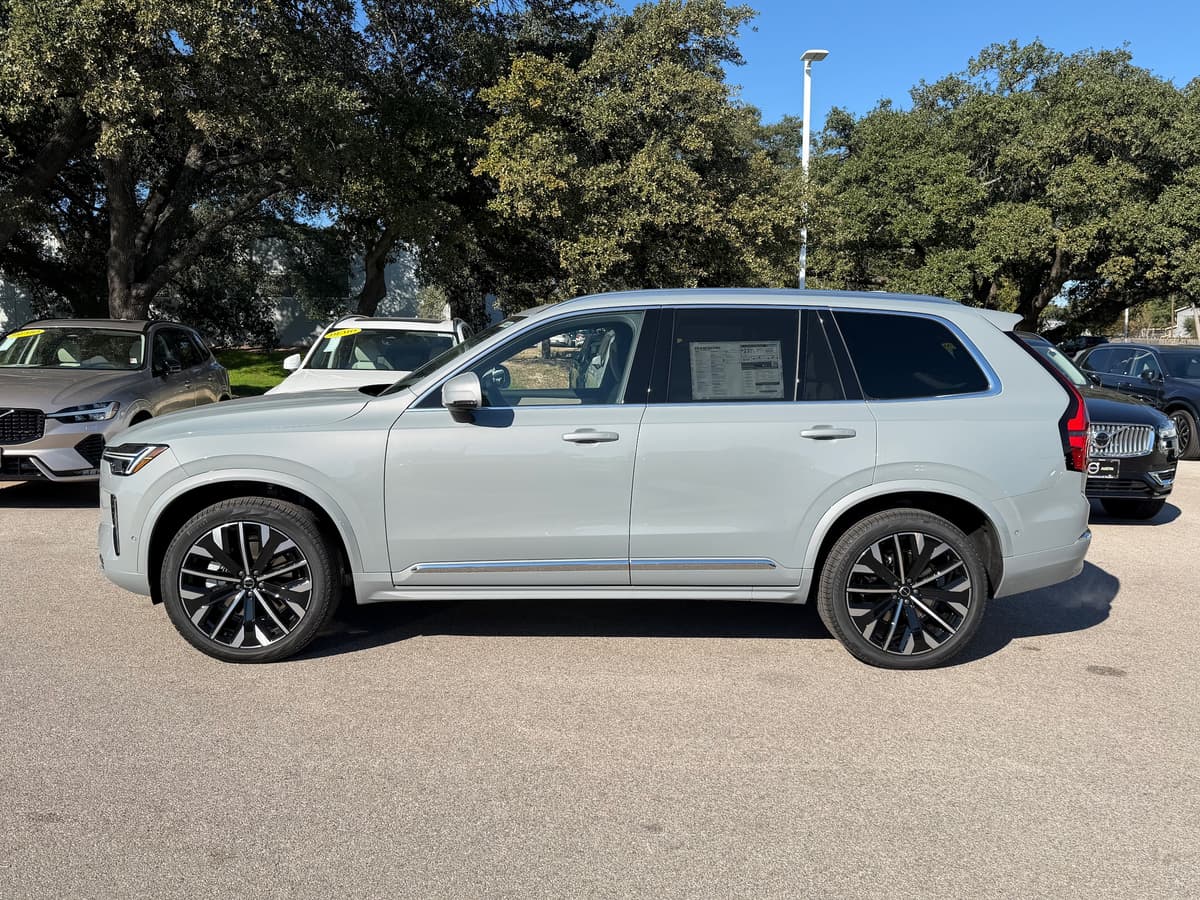 2026 Volvo XC90 - Image 3