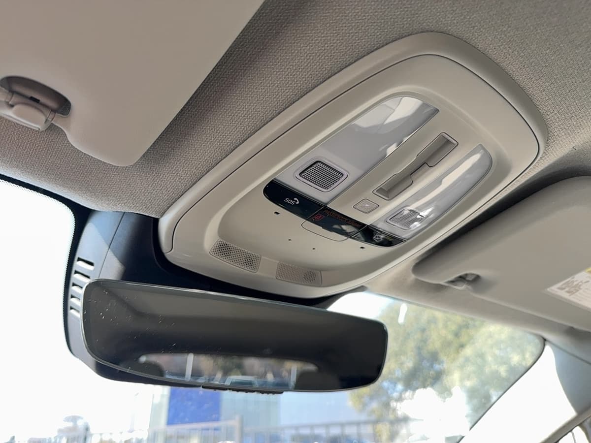 2026 Volvo XC40 - Image 21