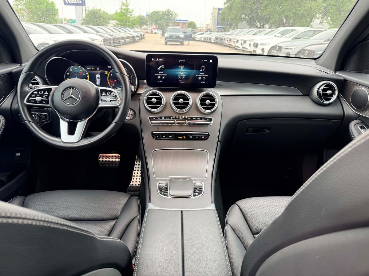2022 Mercedes-Benz GLC 300 - Image 16