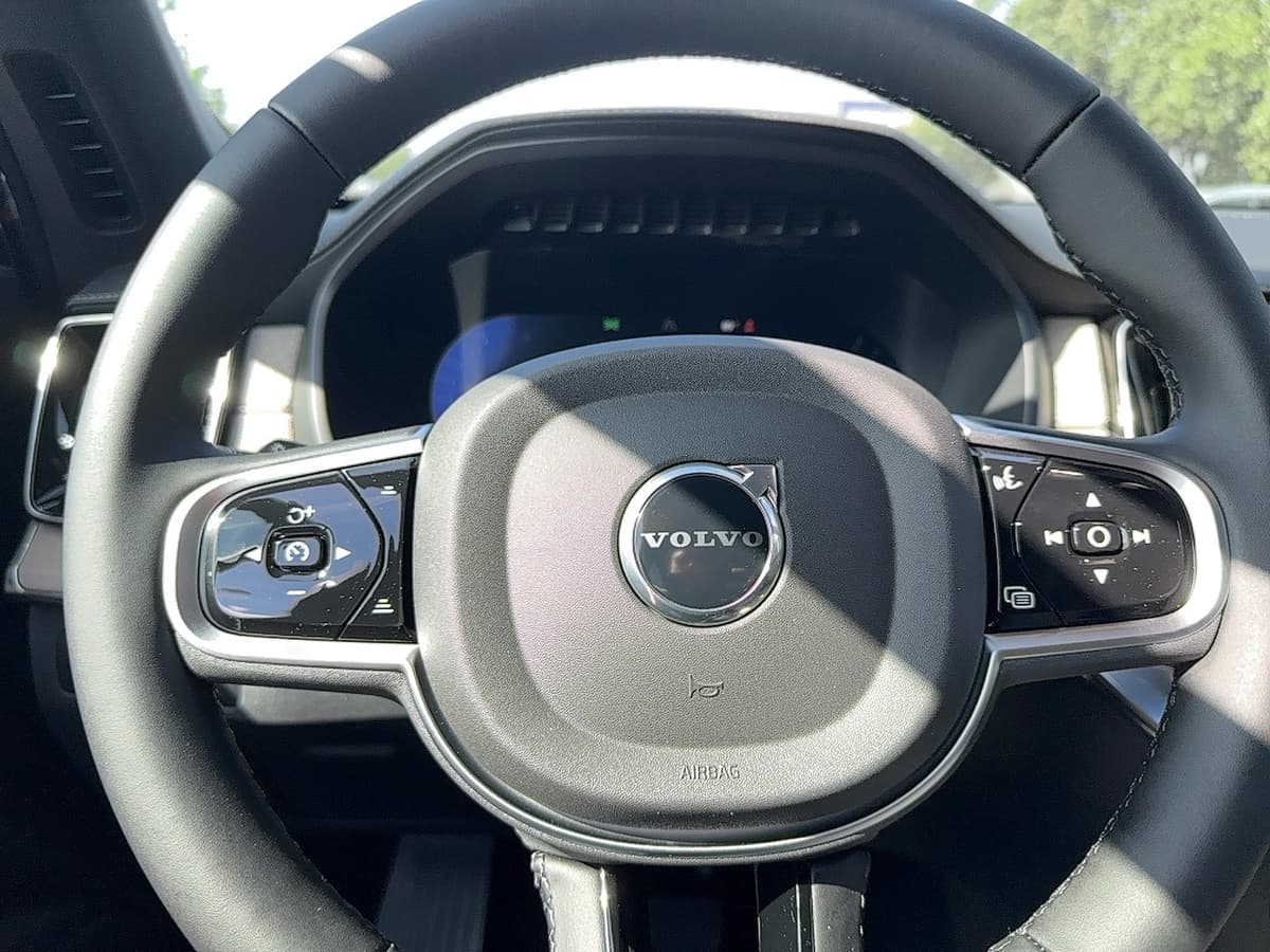 2026 Volvo XC90 - Image 20