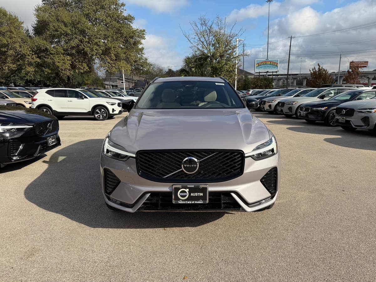 2026 Volvo XC60 - Image 6