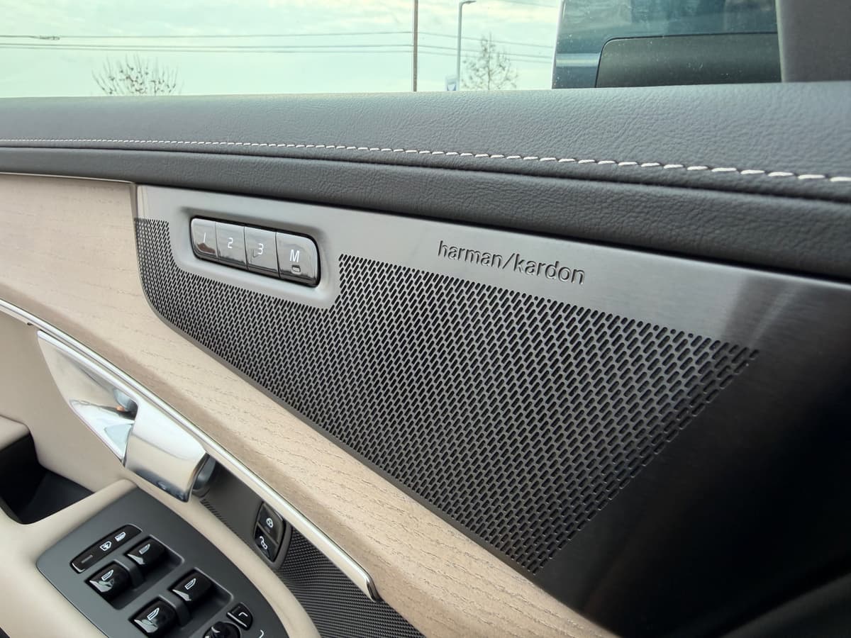 2026 Volvo XC90 - Image 18