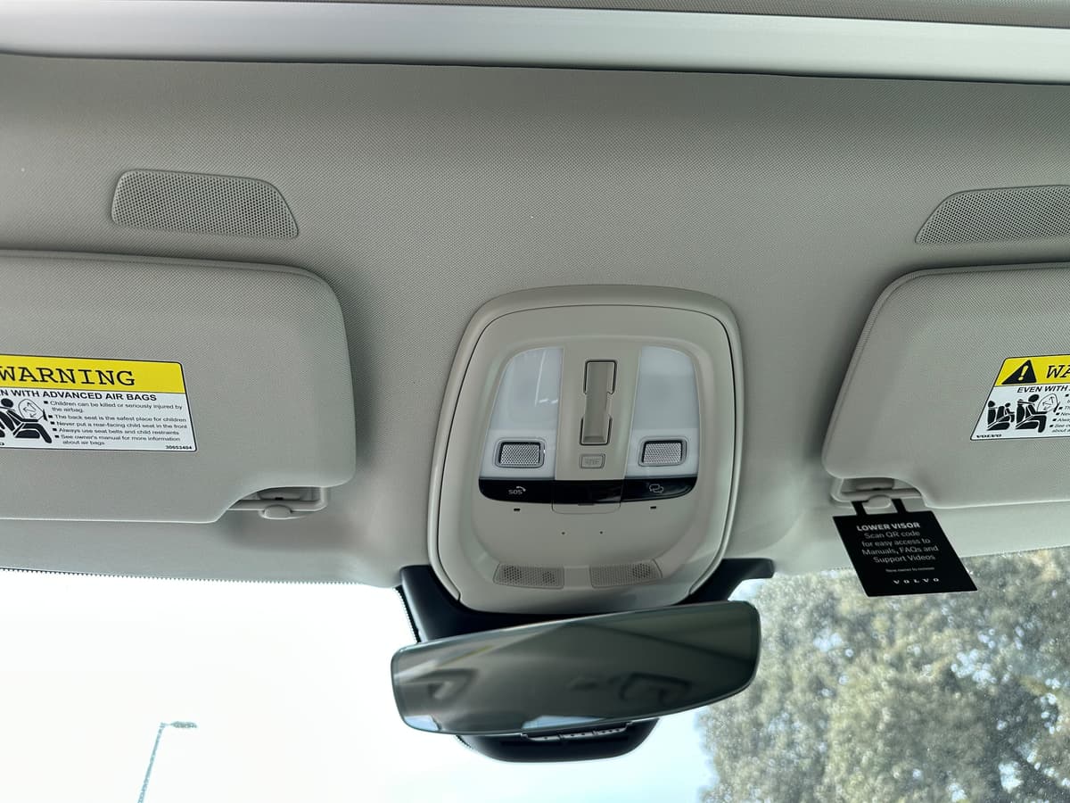 2025 Volvo XC90 - Image 14