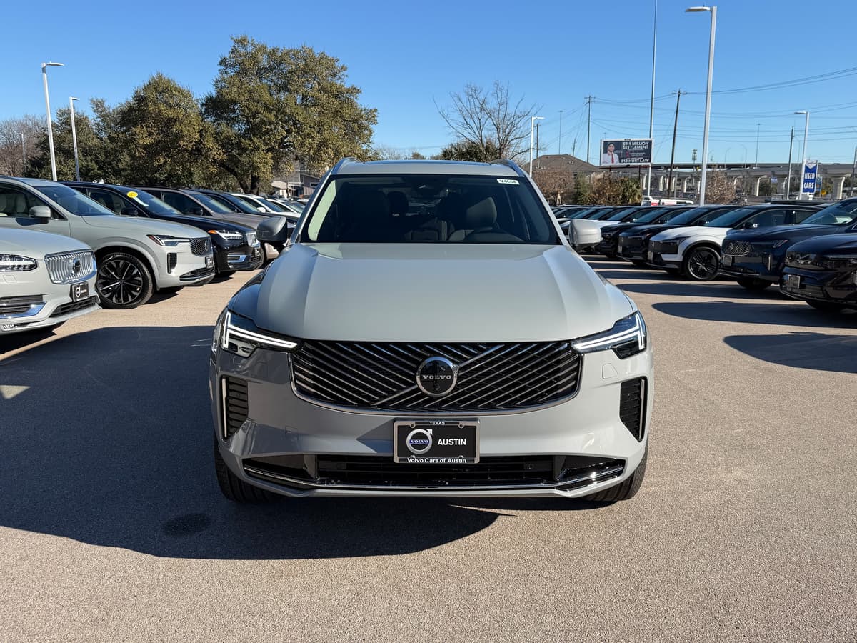 2026 Volvo XC90 - Image 6