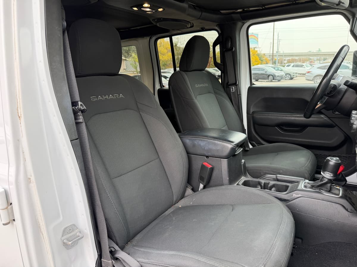 2019 Jeep Wrangler - Image 10