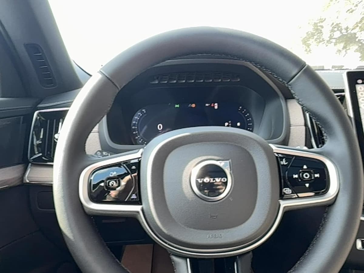 2026 Volvo XC90 - Image 20