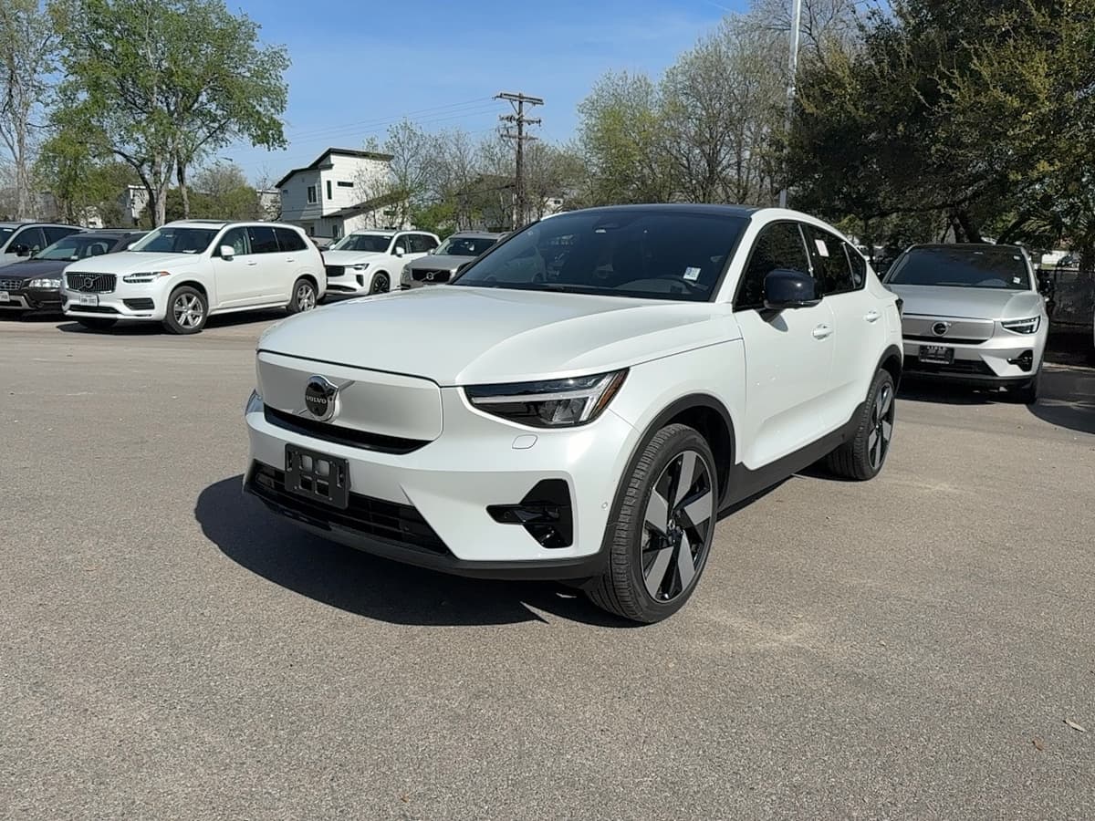 2023 Volvo C40 Recharge Pure Electric - Image 2