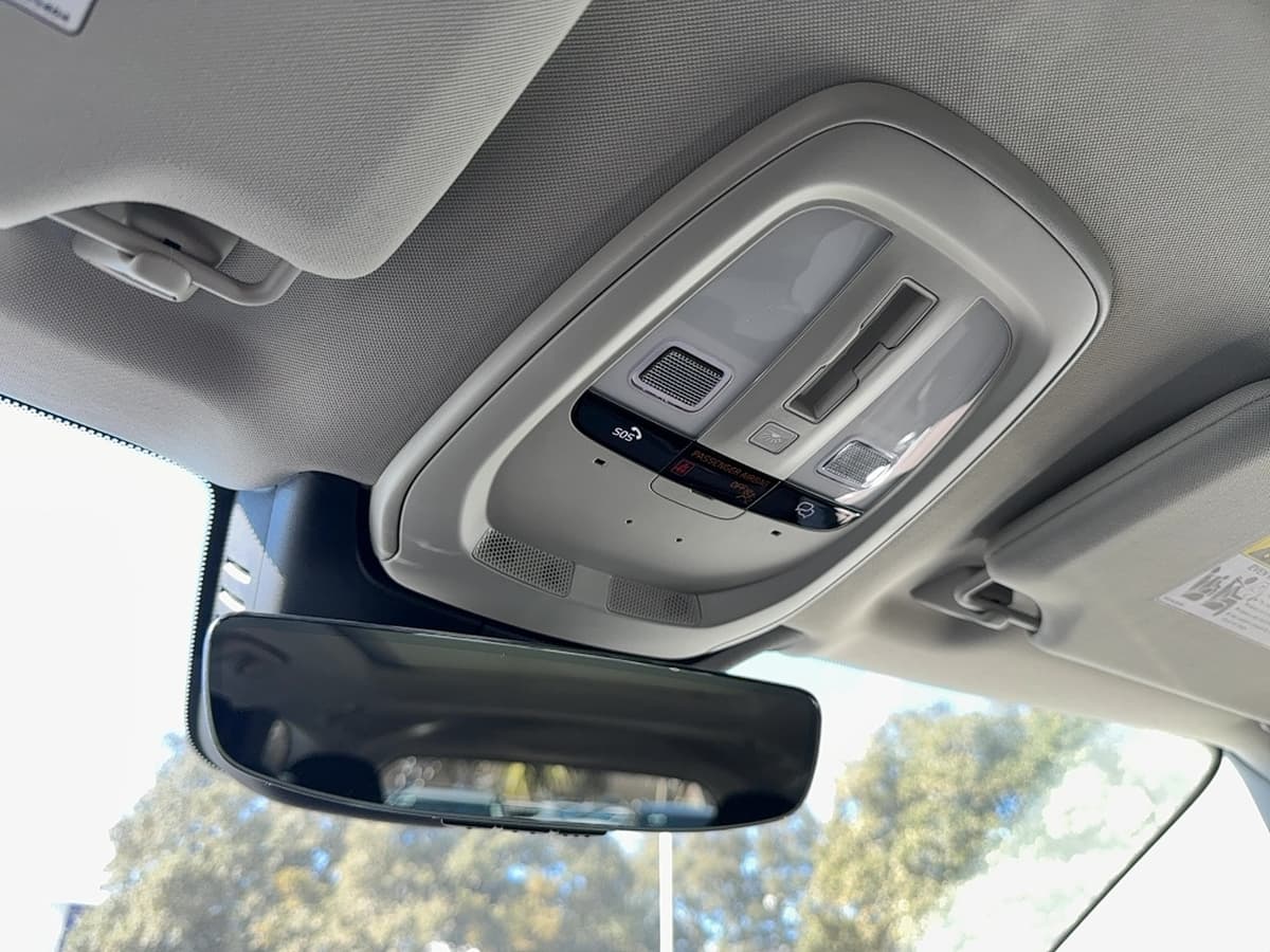 2026 Volvo XC90 - Image 25