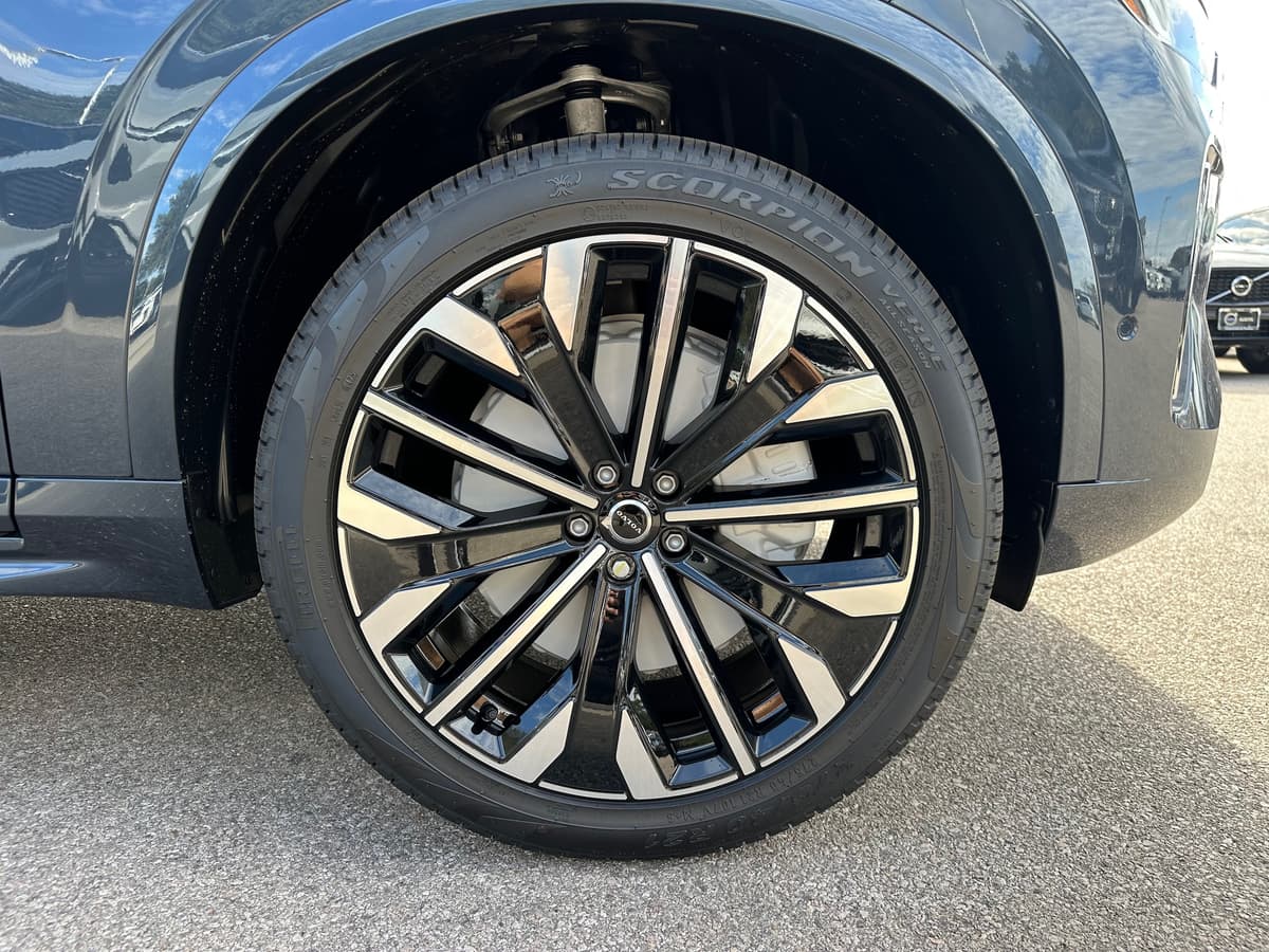 2026 Volvo XC90 - Image 7