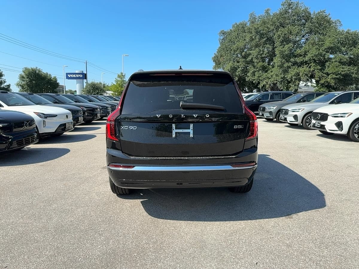2026 Volvo XC90 - Image 4