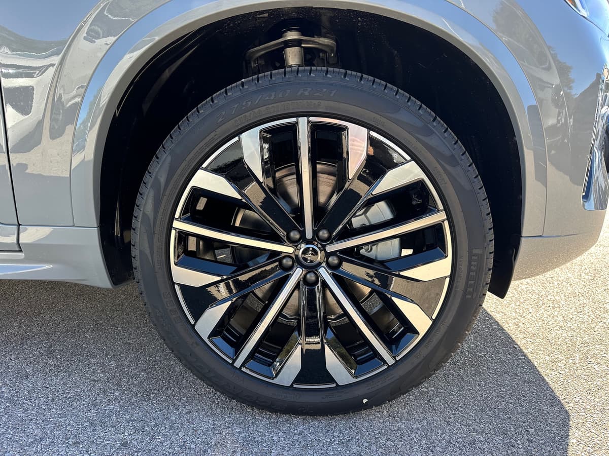 2026 Volvo XC90 - Image 7