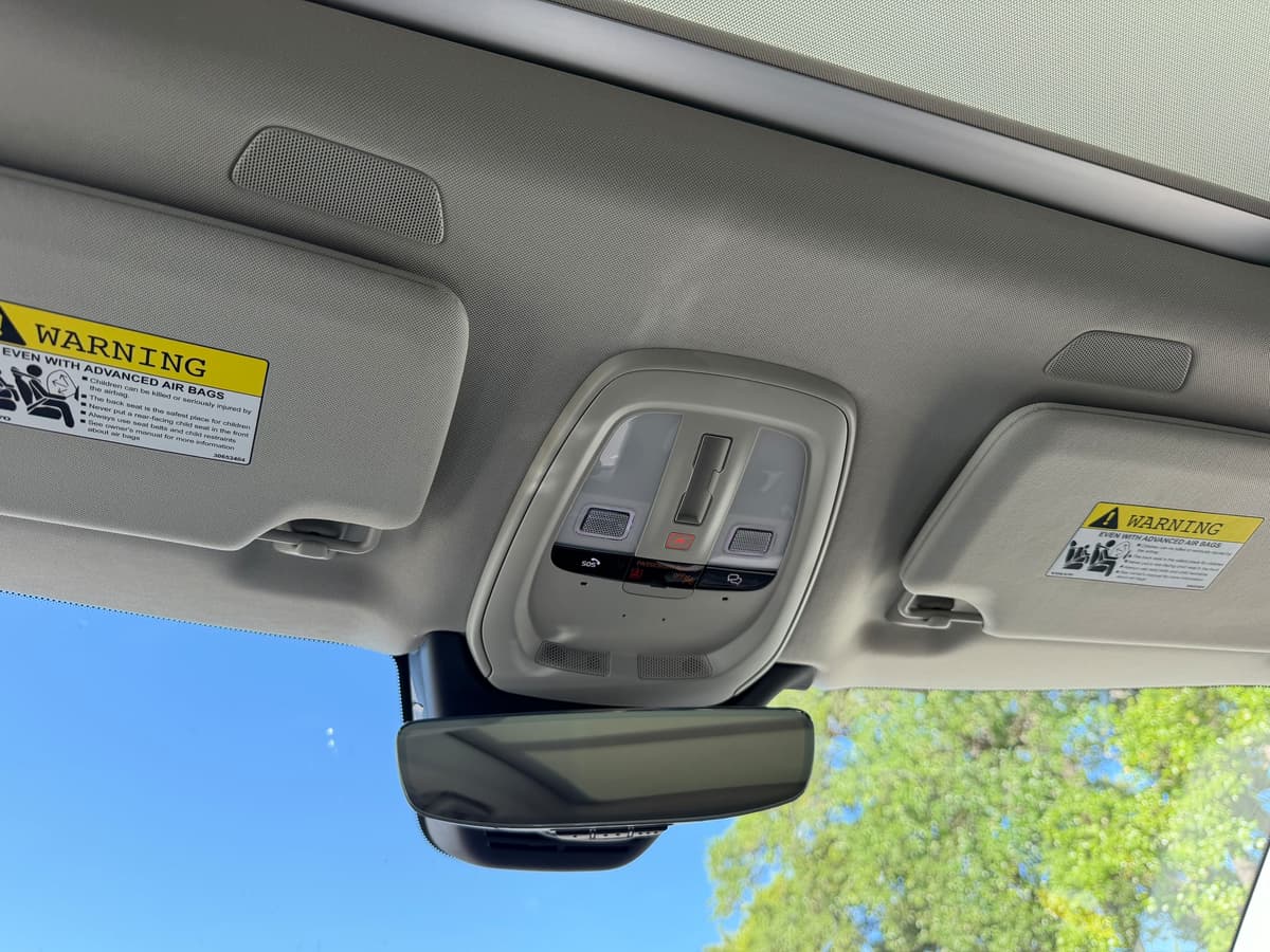 2026 Volvo XC90 - Image 17