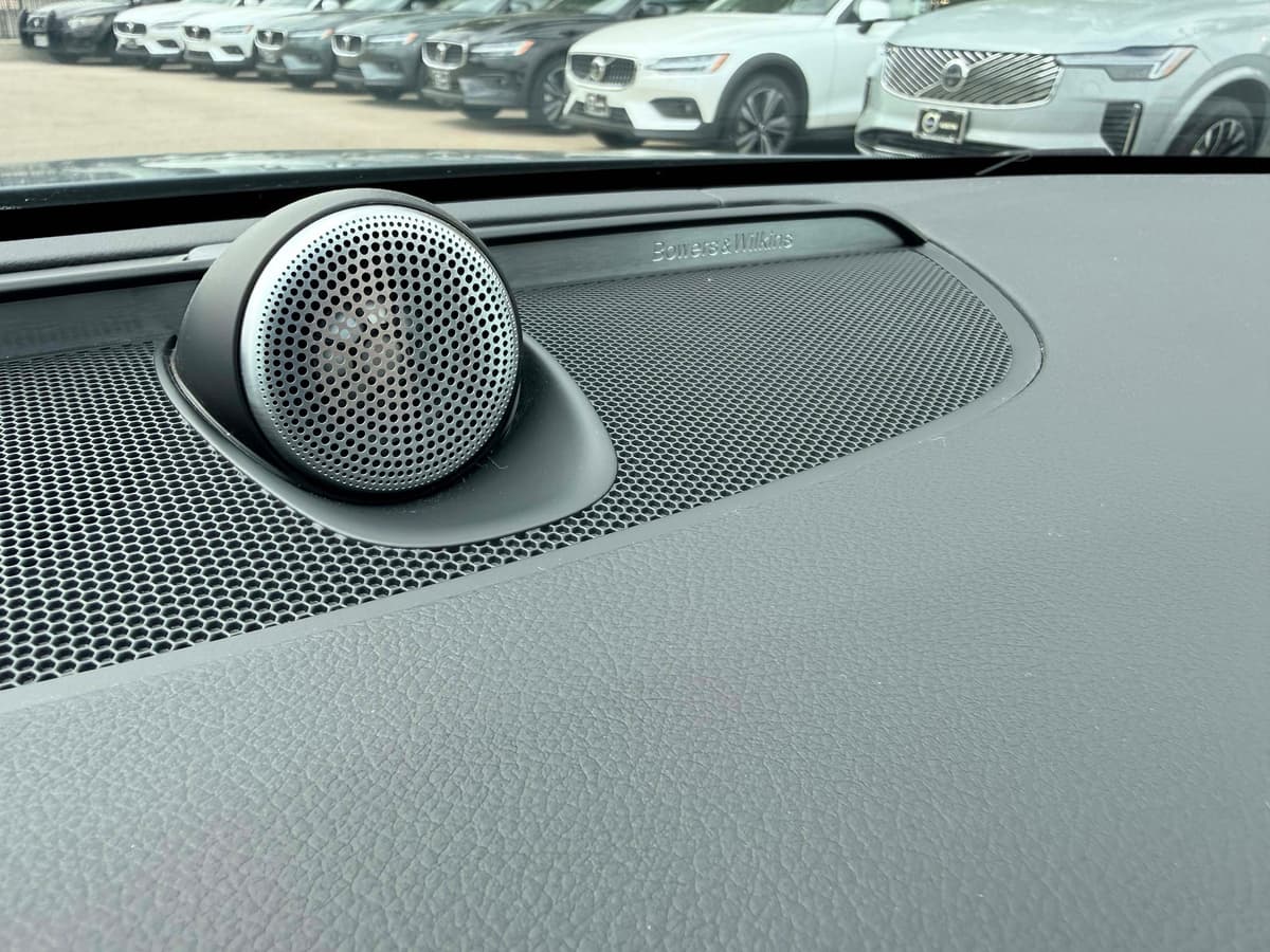 2024 Volvo V60 plug-in hybrid - Image 21