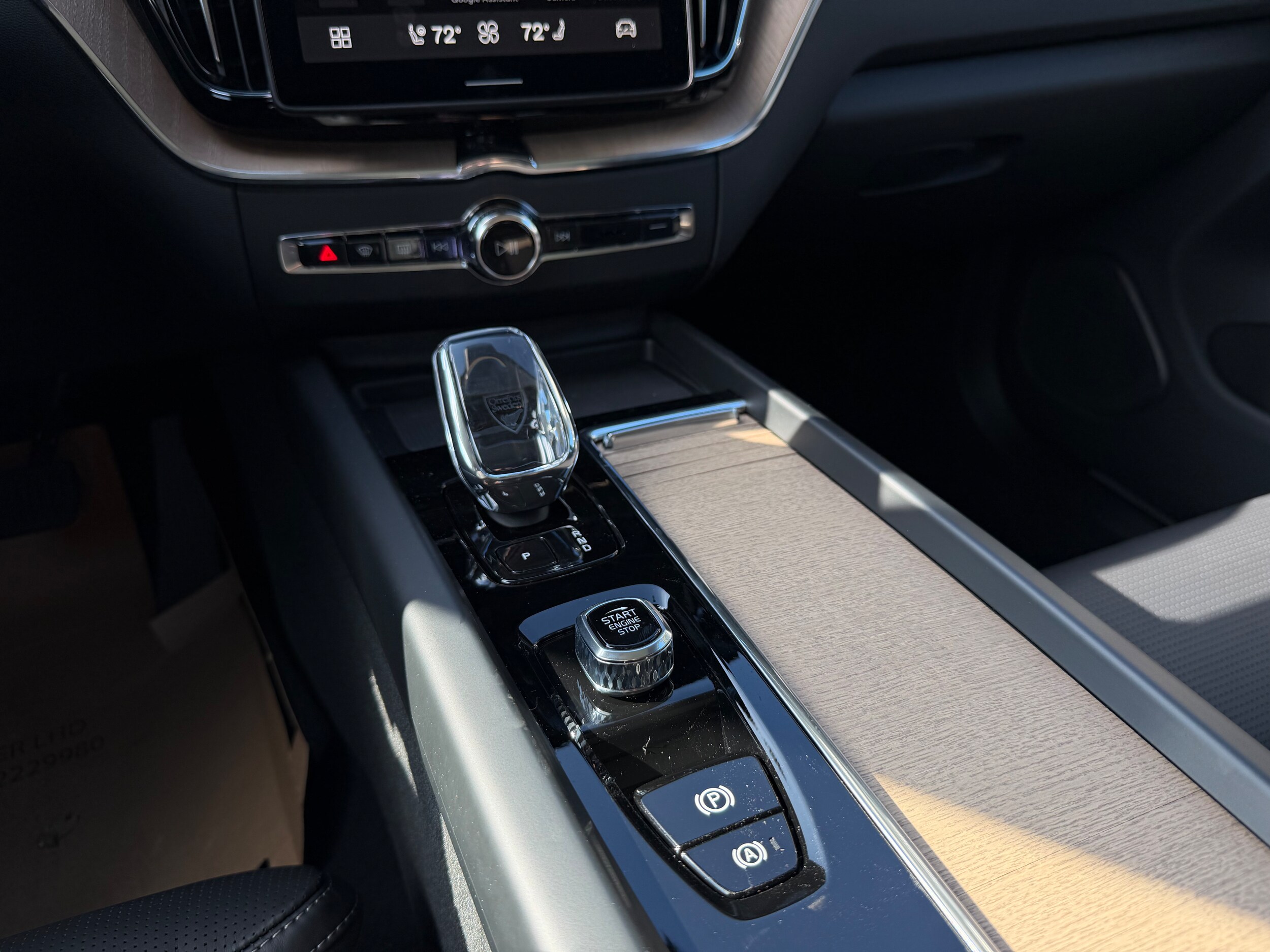 2026 Volvo XC60 - Image 13