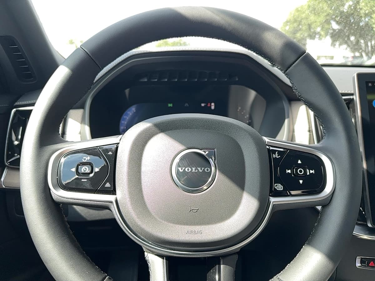 2026 Volvo XC90 - Image 20