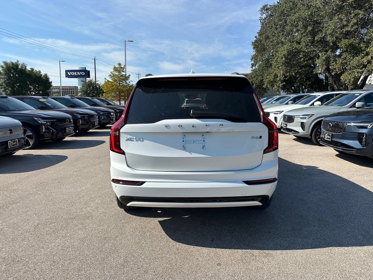 2026 Volvo XC90 - Image 5