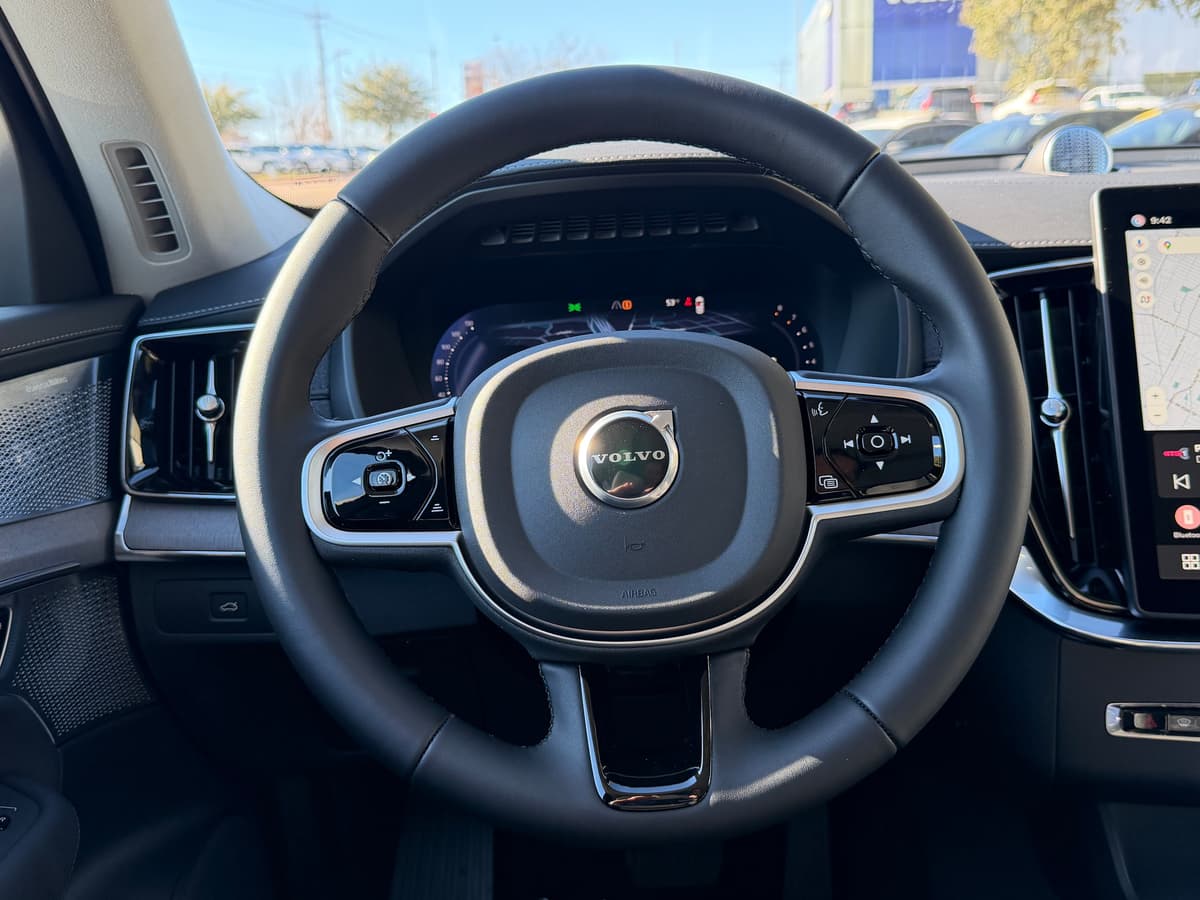 2026 Volvo XC90 - Image 15