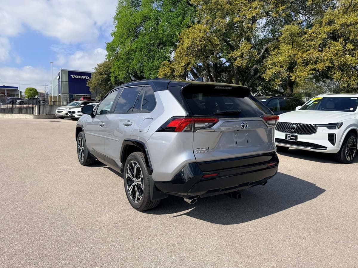 2024 Toyota RAV4 Prime - Image 4
