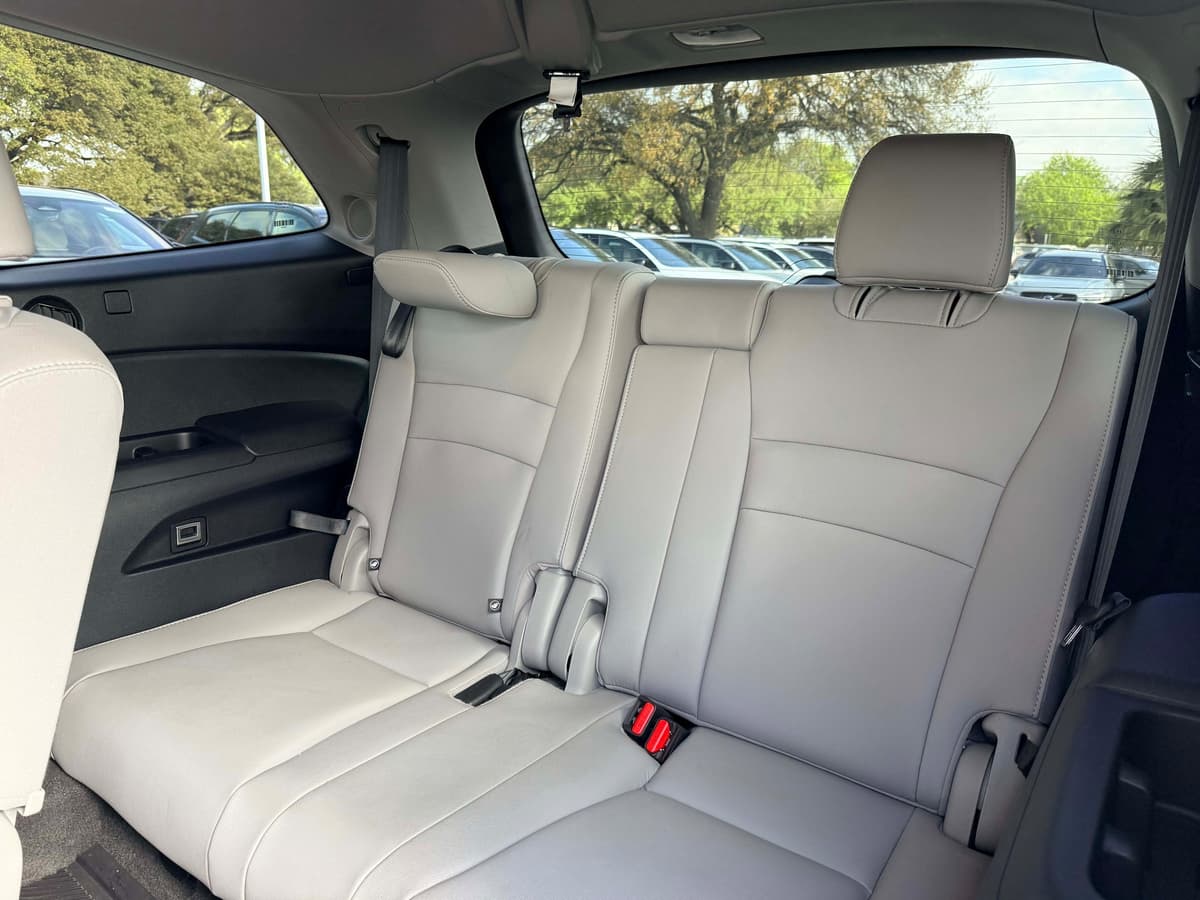 2020 Honda Pilot - Image 15
