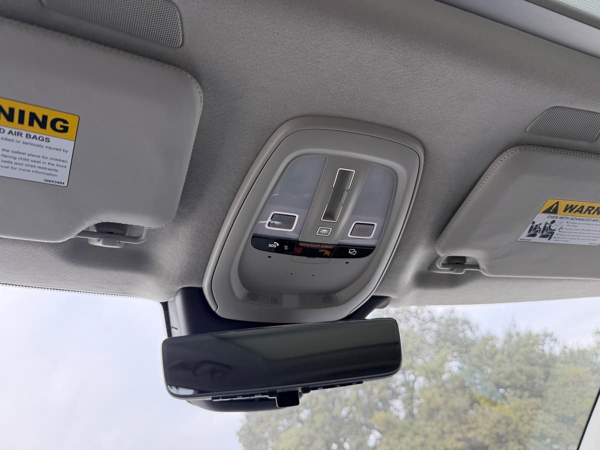 2026 Volvo XC90 - Image 17