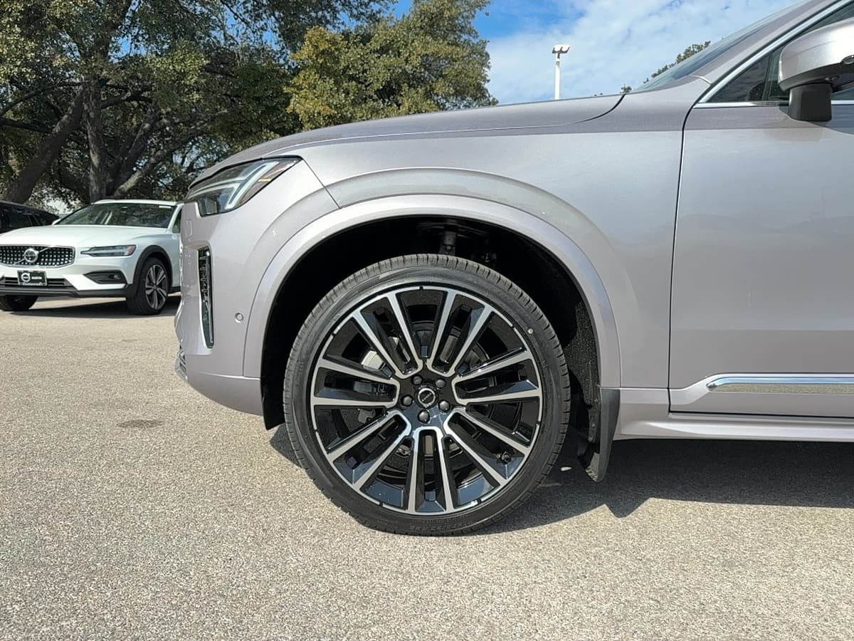 2026 Volvo XC90 - Image 9
