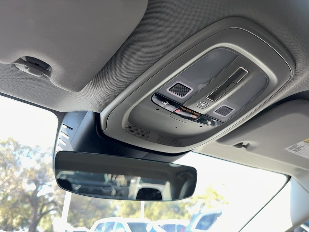 2024 Volvo S60 - Image 24