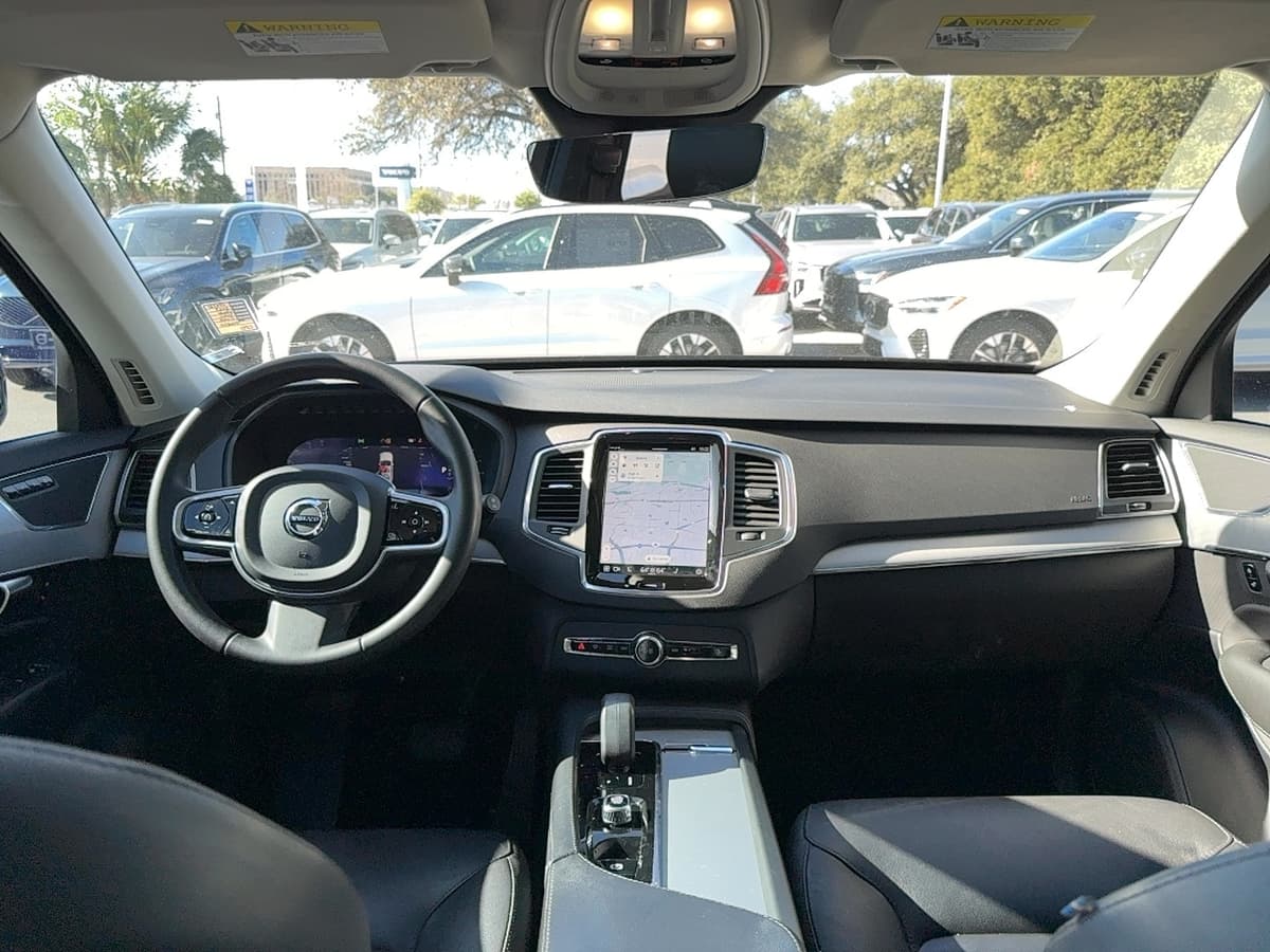 2023 Volvo XC90 - Image 15