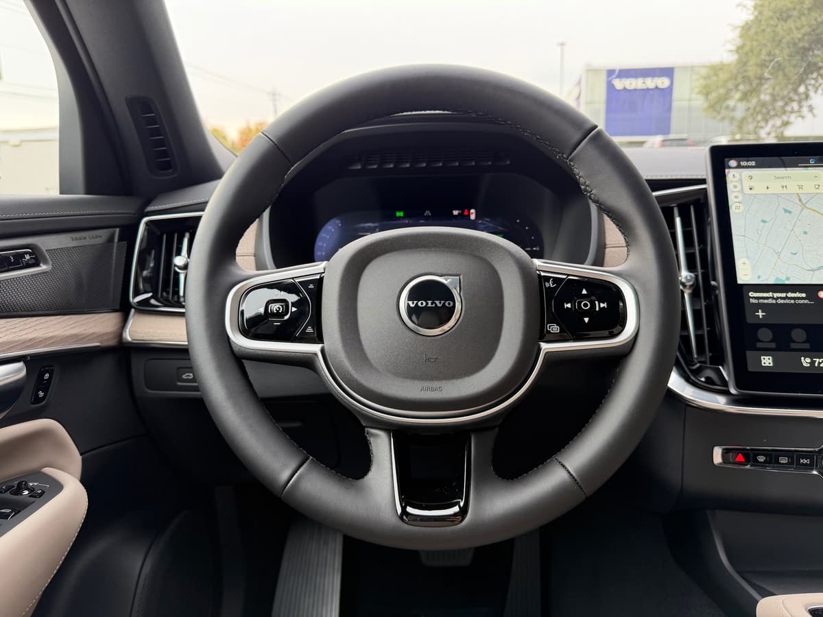 2026 Volvo XC90 plug-in hybrid - Image 14