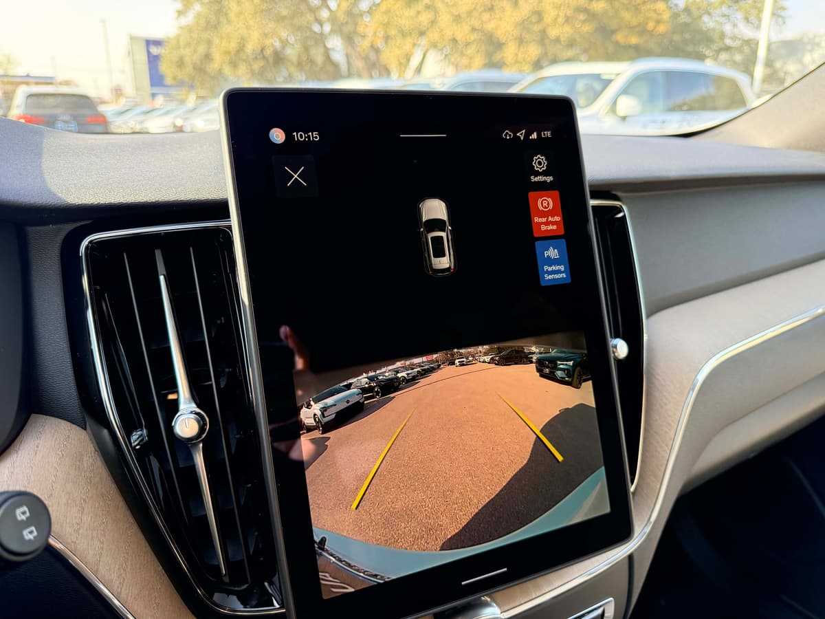 2026 Volvo XC60 - Image 22