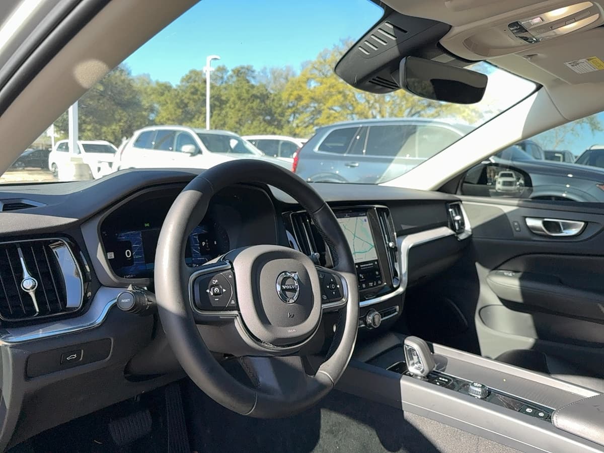 2024 Volvo S60 - Image 11