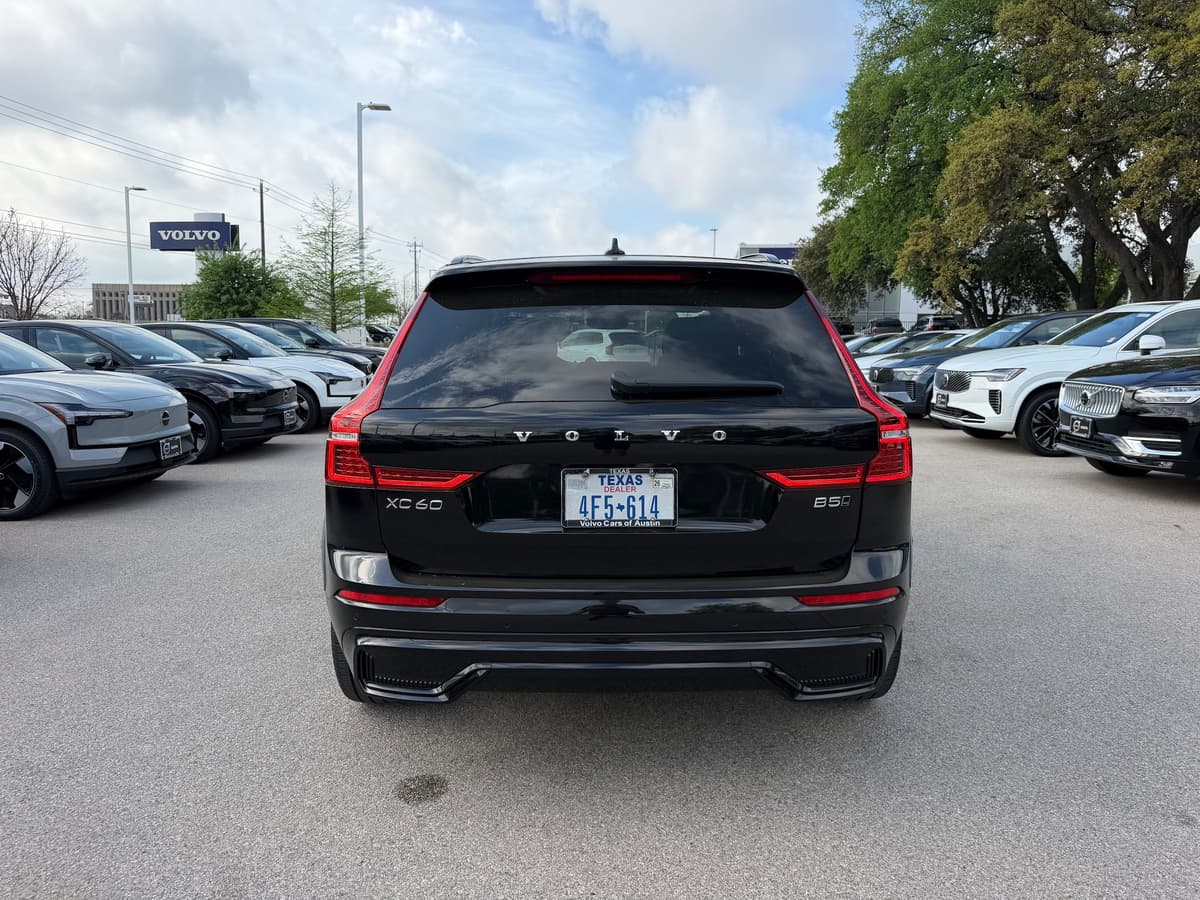 2024 Volvo XC60 - Image 5