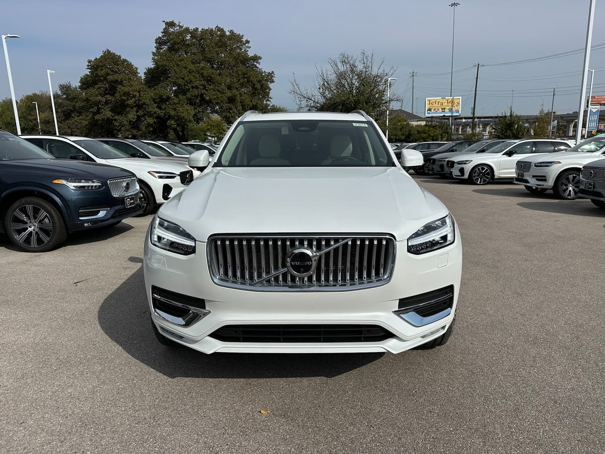 2025 Volvo XC90 - Image 6
