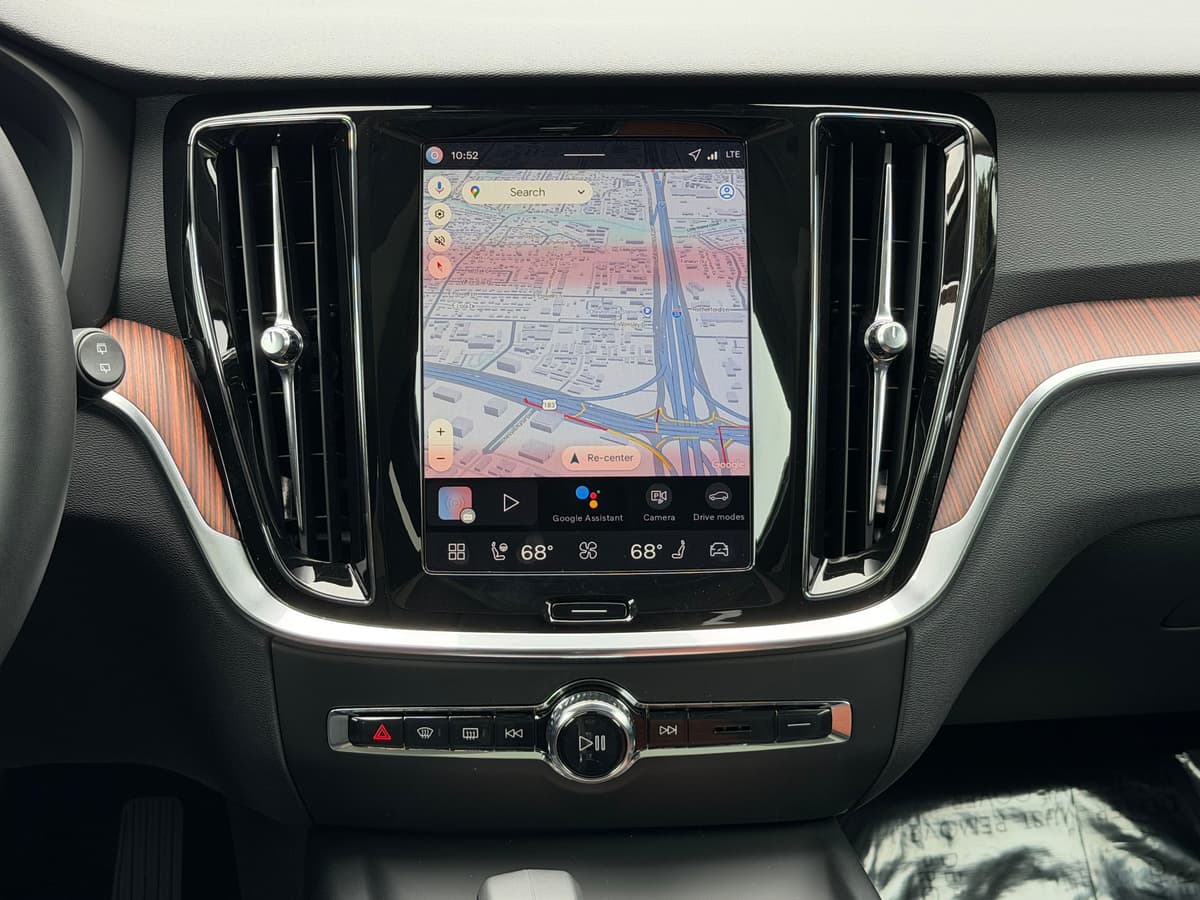 2026 Volvo V60 Cross Country - Image 12