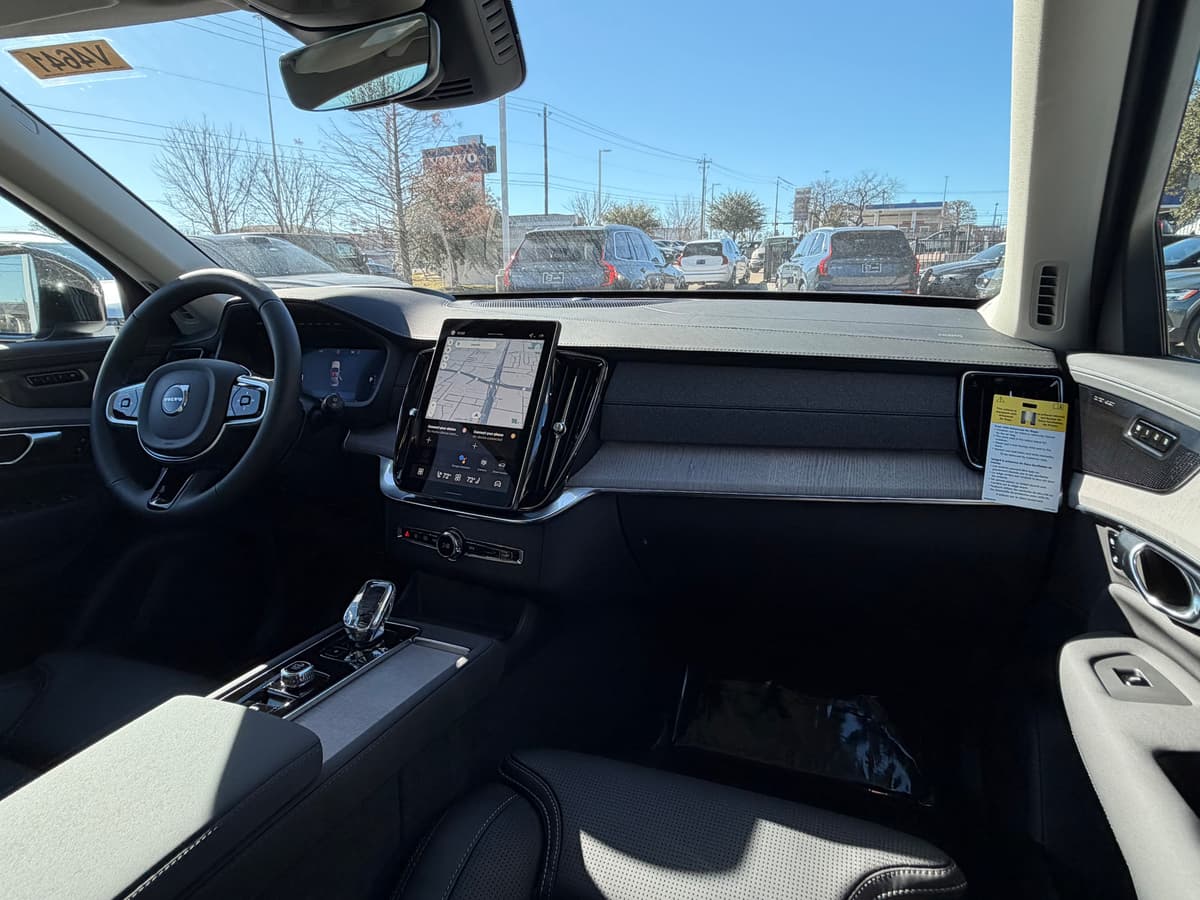 2026 Volvo XC90 - Image 11