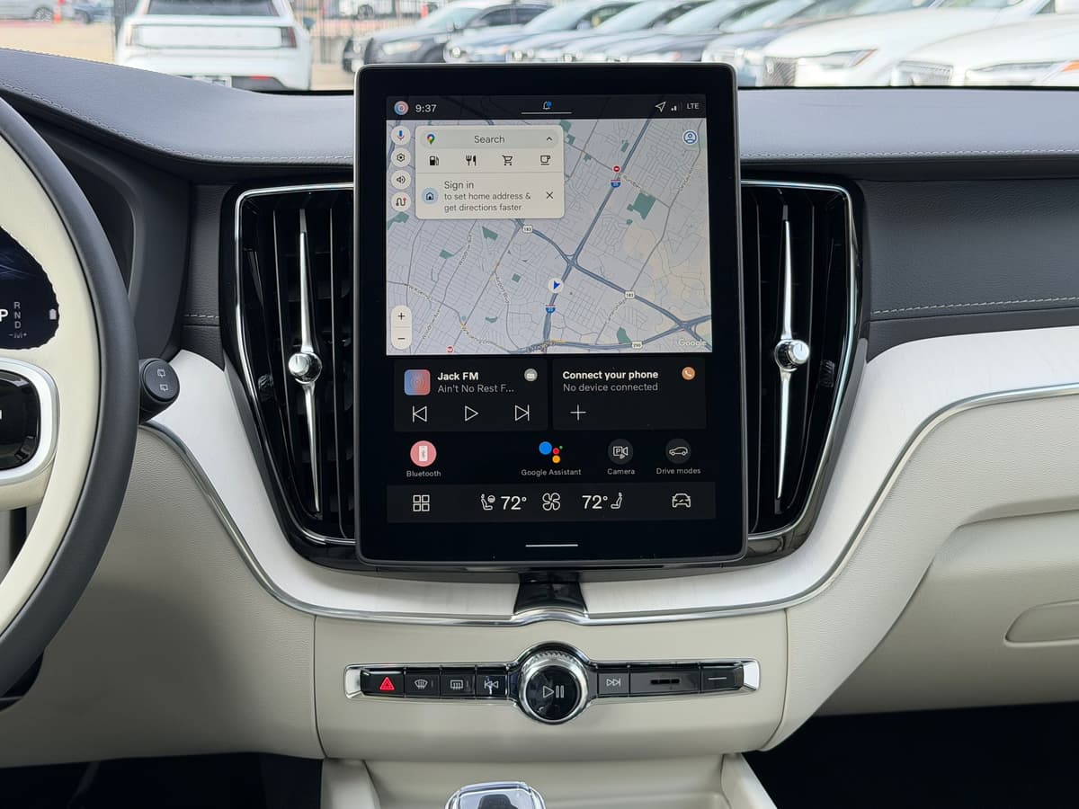 2026 Volvo XC60 - Image 11