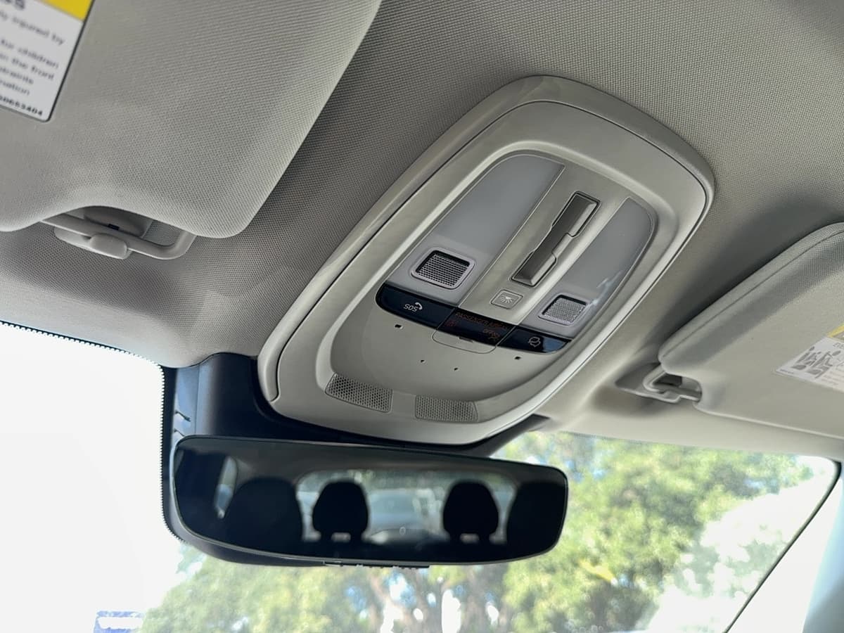 2026 Volvo XC90 - Image 25