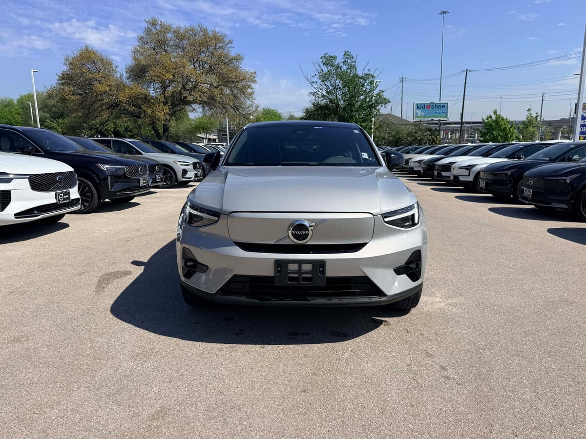 2023 Volvo C40 Recharge Pure Electric - Image 8