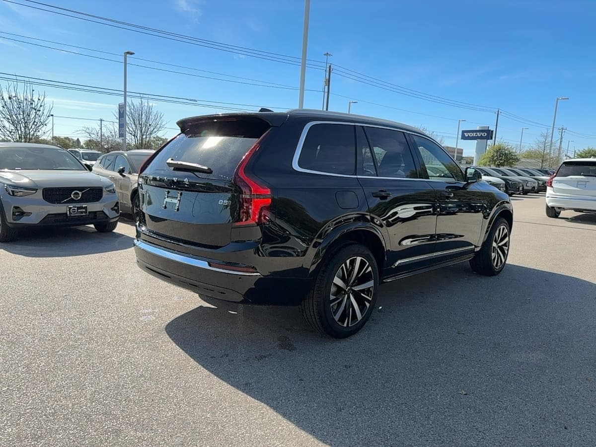 2026 Volvo XC90 - Image 5