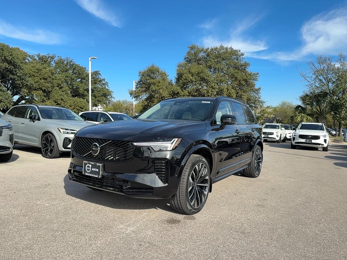 2026 Volvo XC90 - Image 2