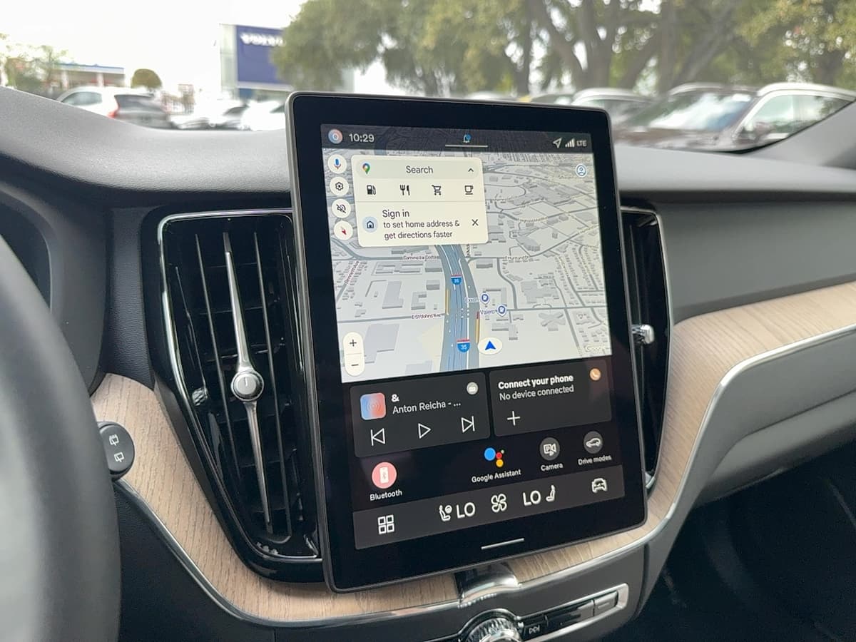 2026 Volvo XC60 - Image 22