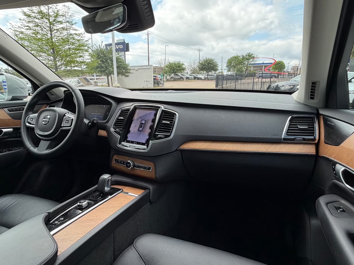 2024 Volvo XC90 plug-in hybrid - Image 14