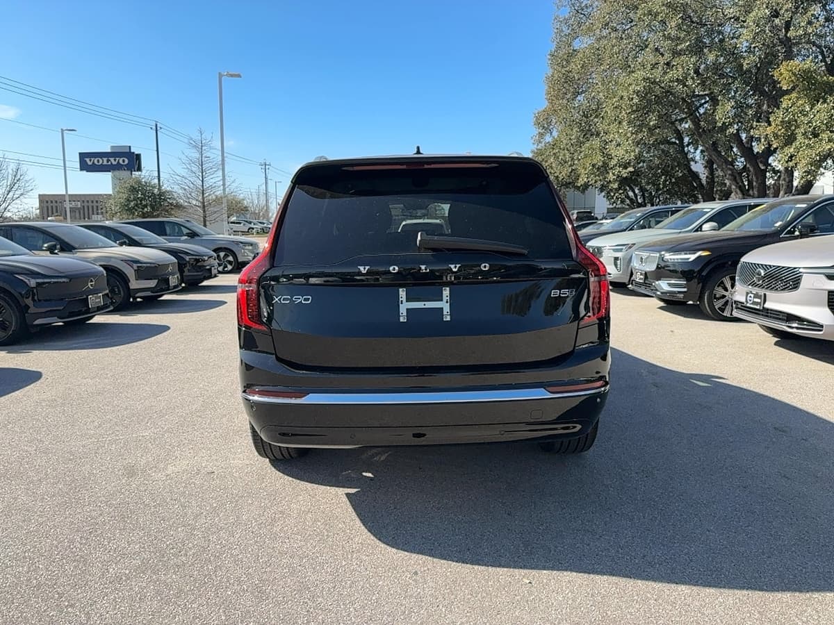 2026 Volvo XC90 - Image 6